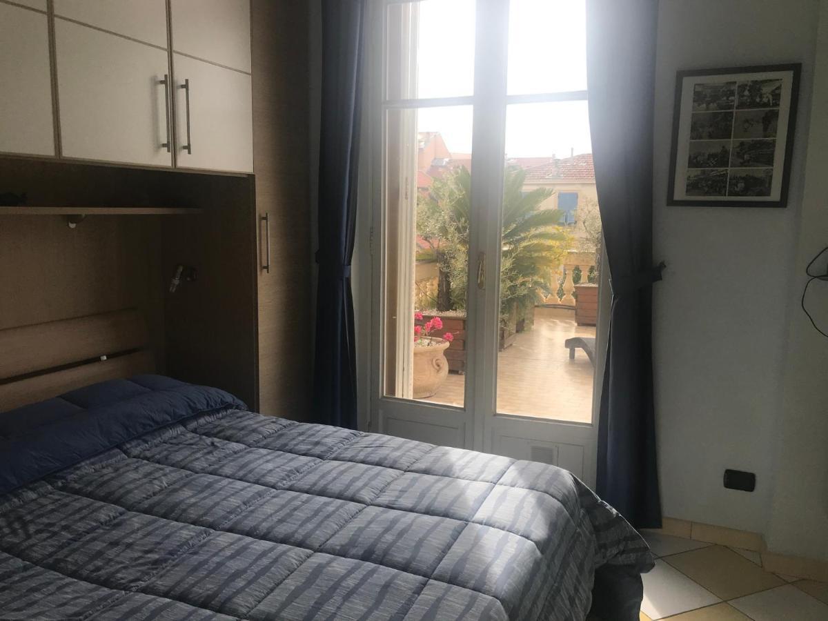 Appartement Terrasse Dans Palace Belle Epoque Menton Exterior photo
